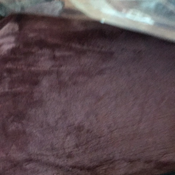 UGG brand very soft new twin size blanket in cola color . - Picture 10 of 12